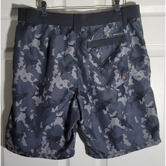 Lot of 2 G.H. Bass & Co. Men's 34 x 9.5 Hybrid Swim Shorts Shark Pattern Grey/GN - Picture 3 of 16